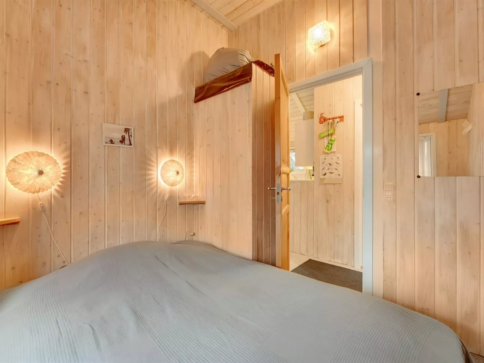 "Hannah" - 300m to the fjord-Inside