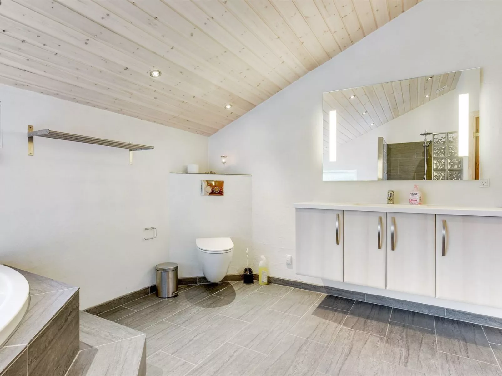 "Nani" - 900m from the sea-Inside