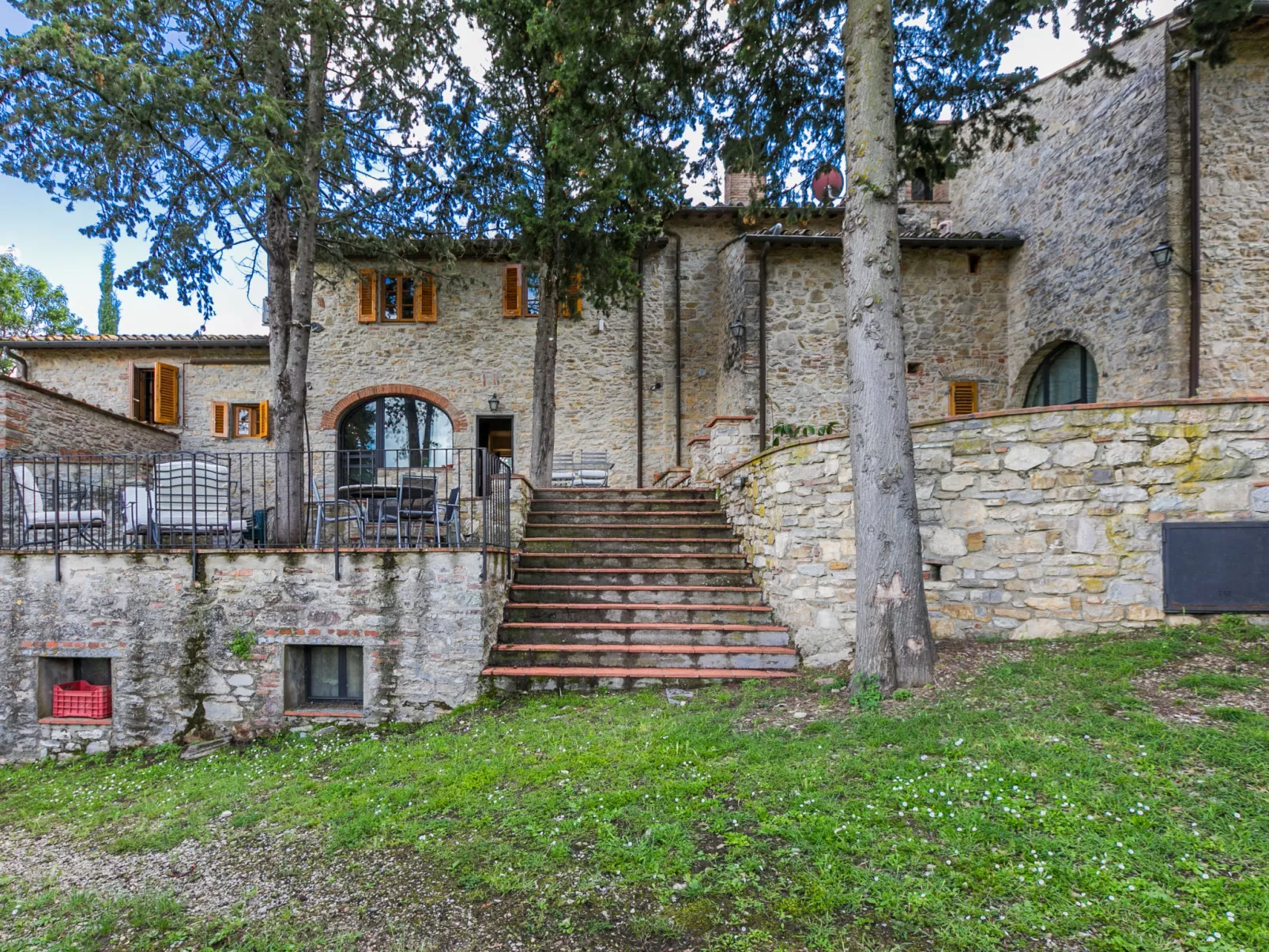 San Rocco-Outside