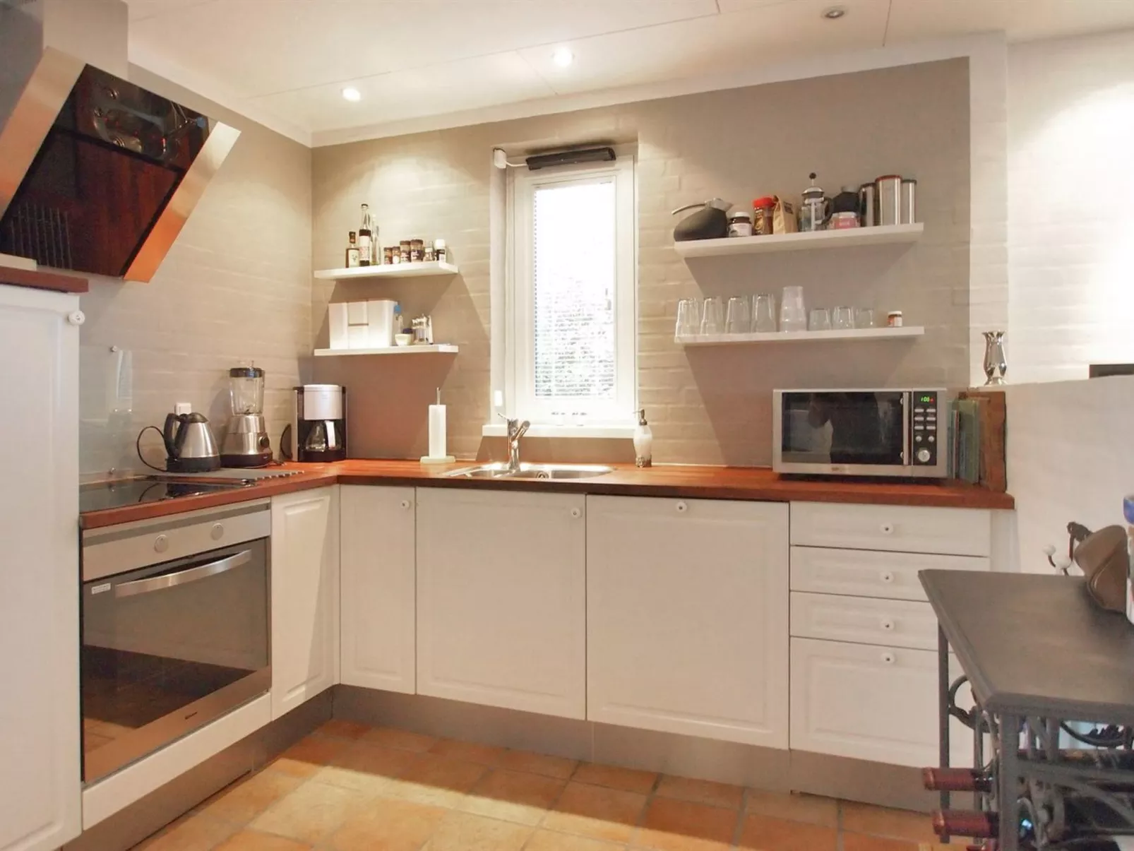 "Laila" - 50m from the sea-Inside