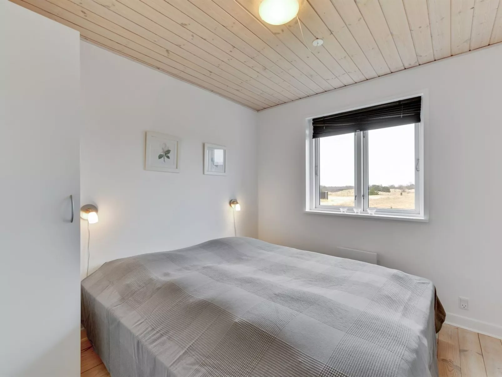 "Karmen" - 300m to the fjord-Dedans