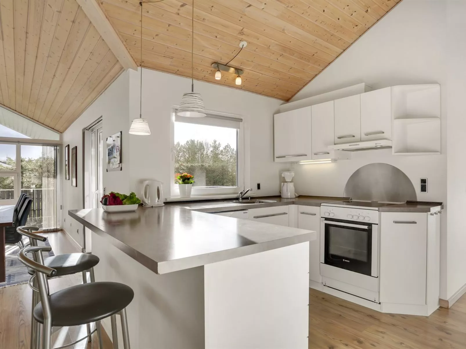 "Lirim" - 50m from the sea-Inside