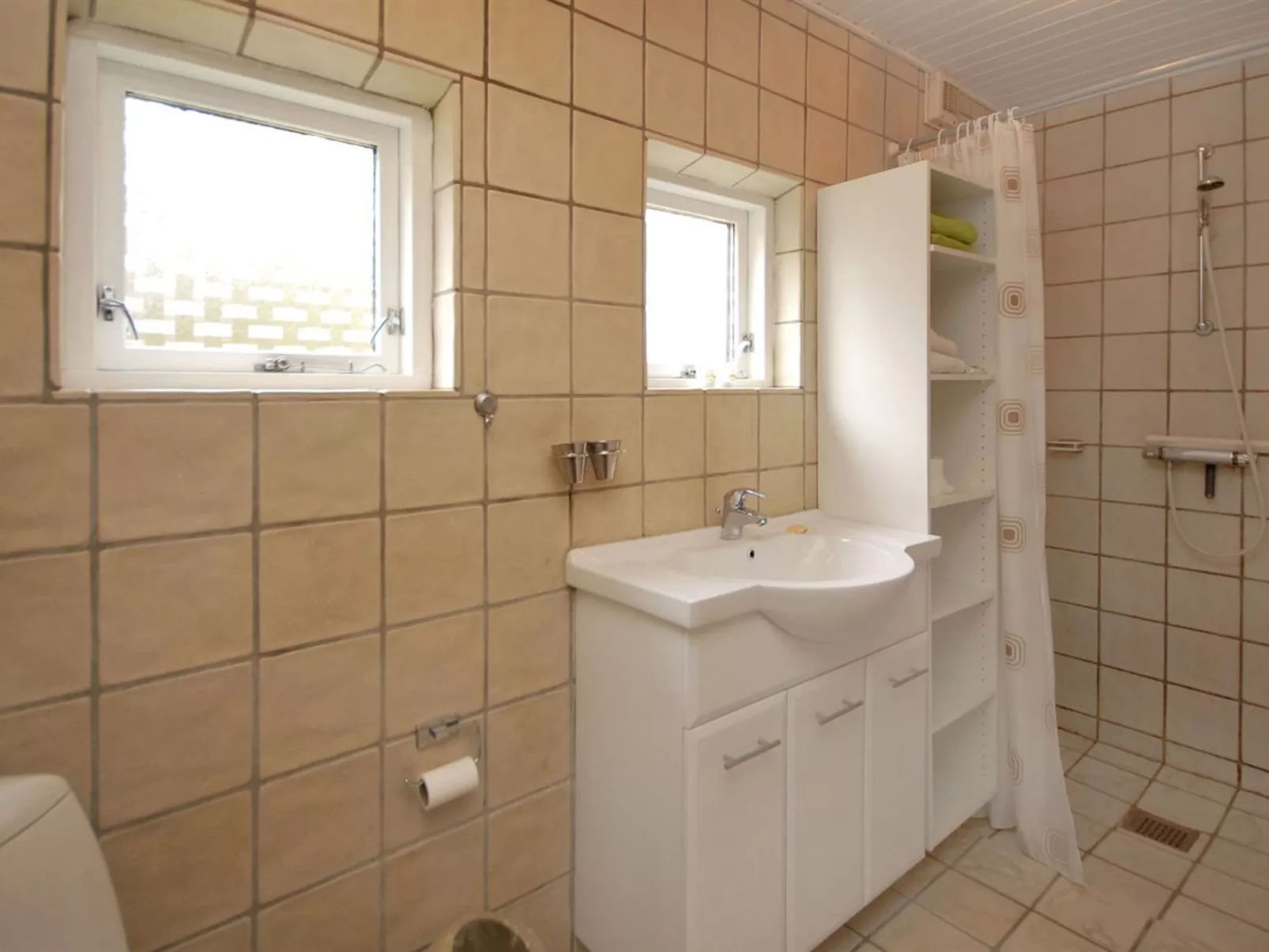 "Rigitte" - 1.5km from the sea-Inside