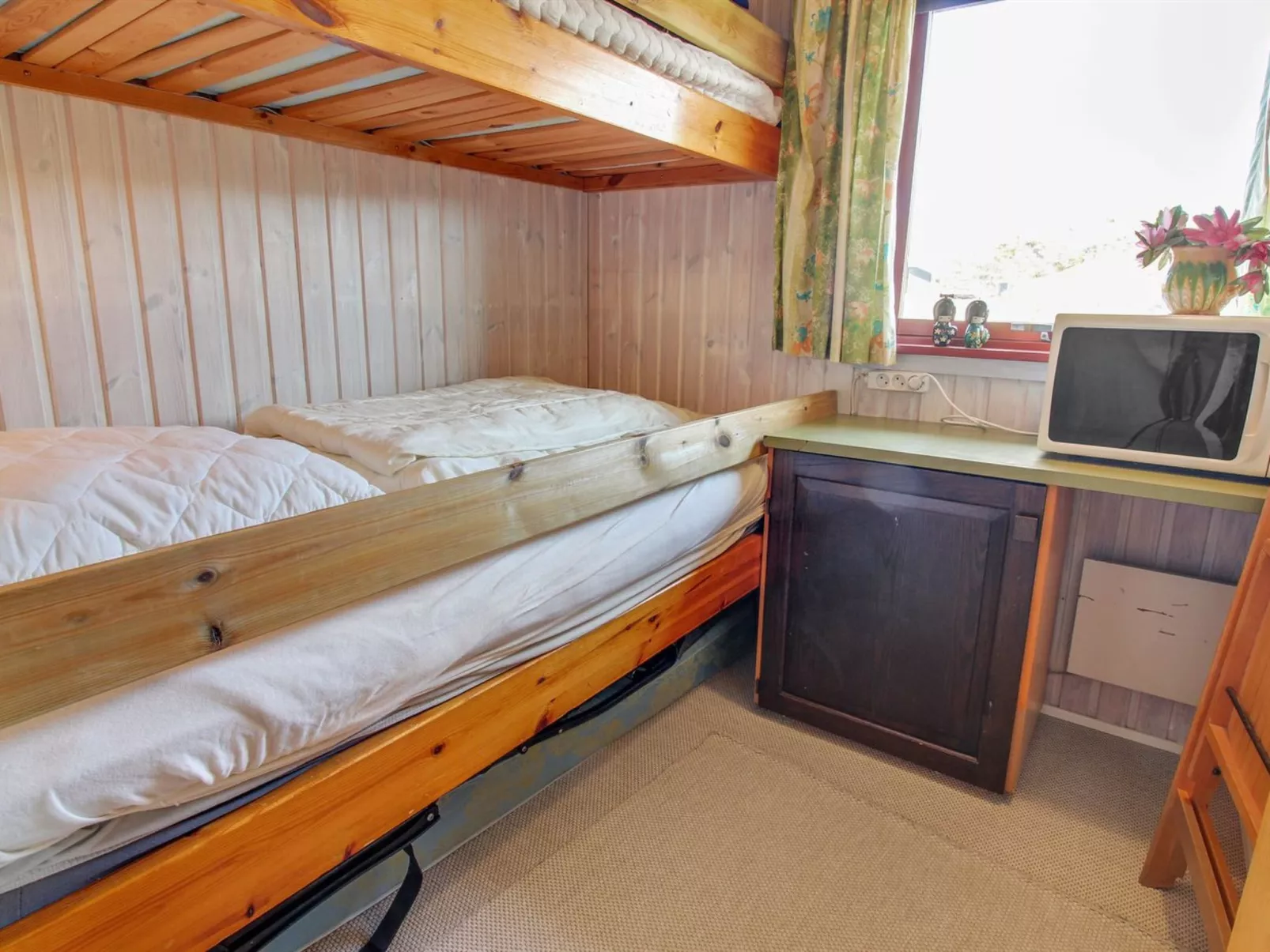 "Bonde" -  from the sea-Drinnen