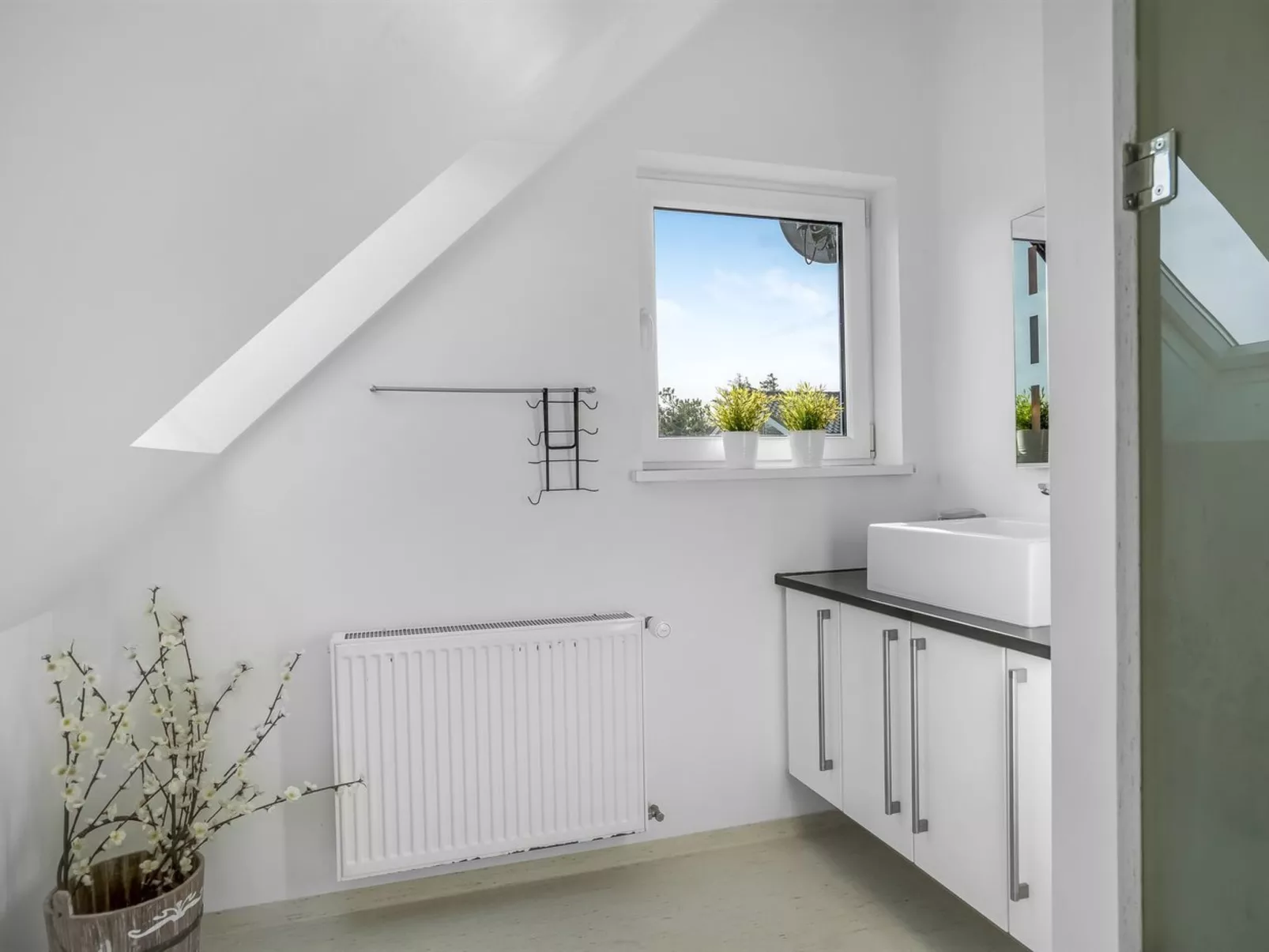 "Skamhals" - 700m from the sea-Inside