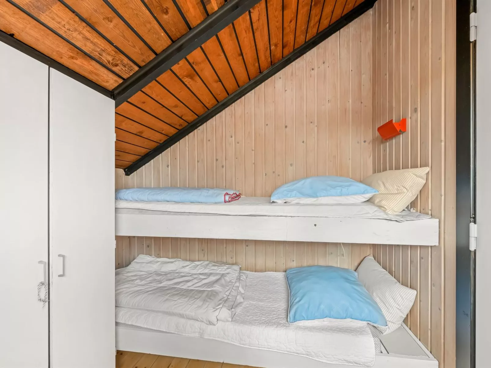 "Hildegart" -  from the sea-Drinnen