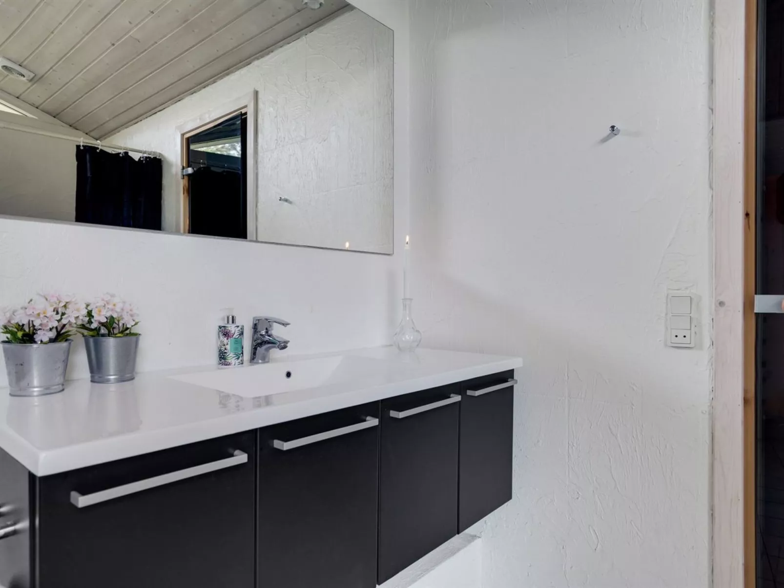 "Birgita" - 700m from the sea-Inside