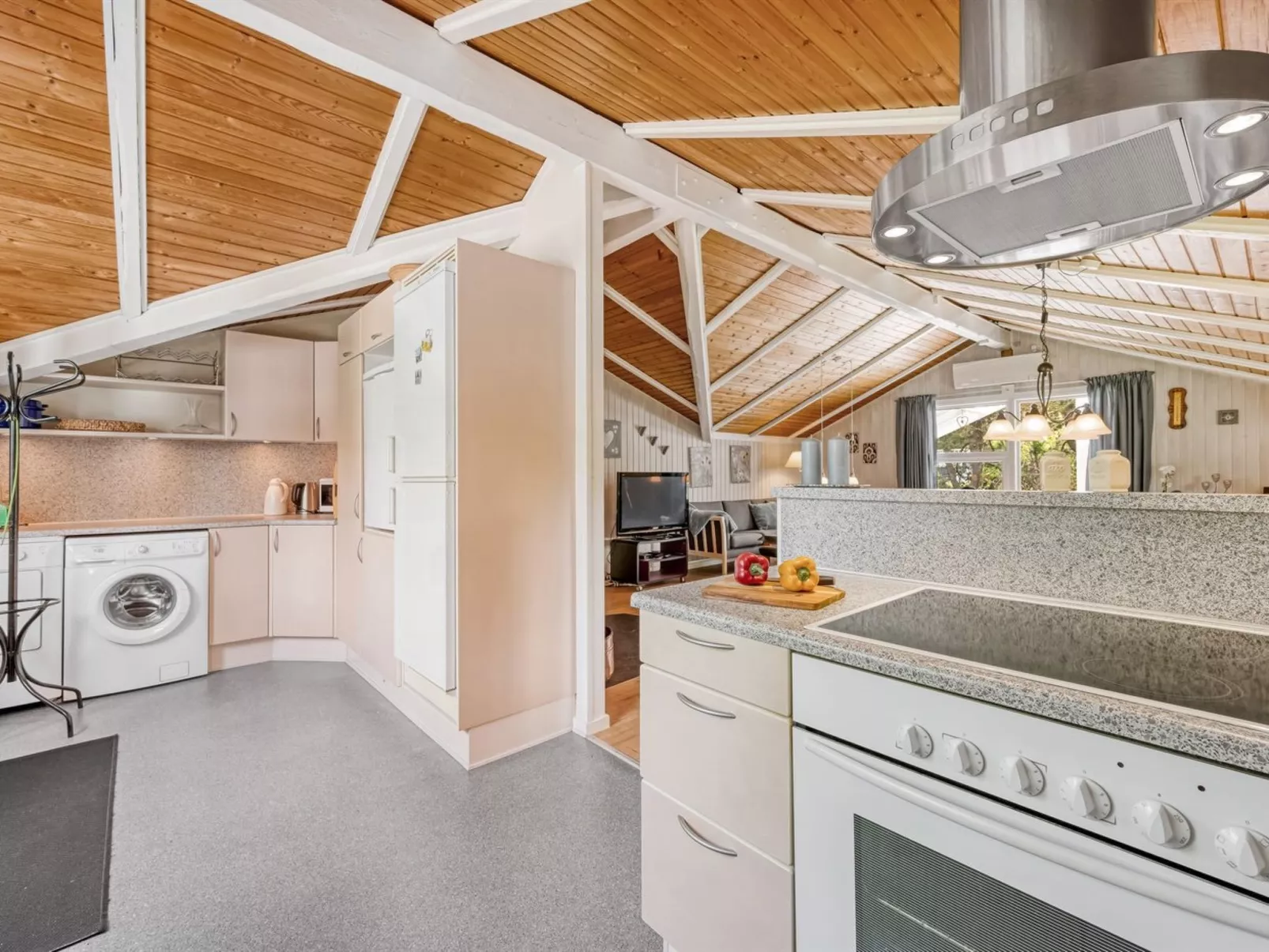 "Penka" - 550m to the fjord-Inside