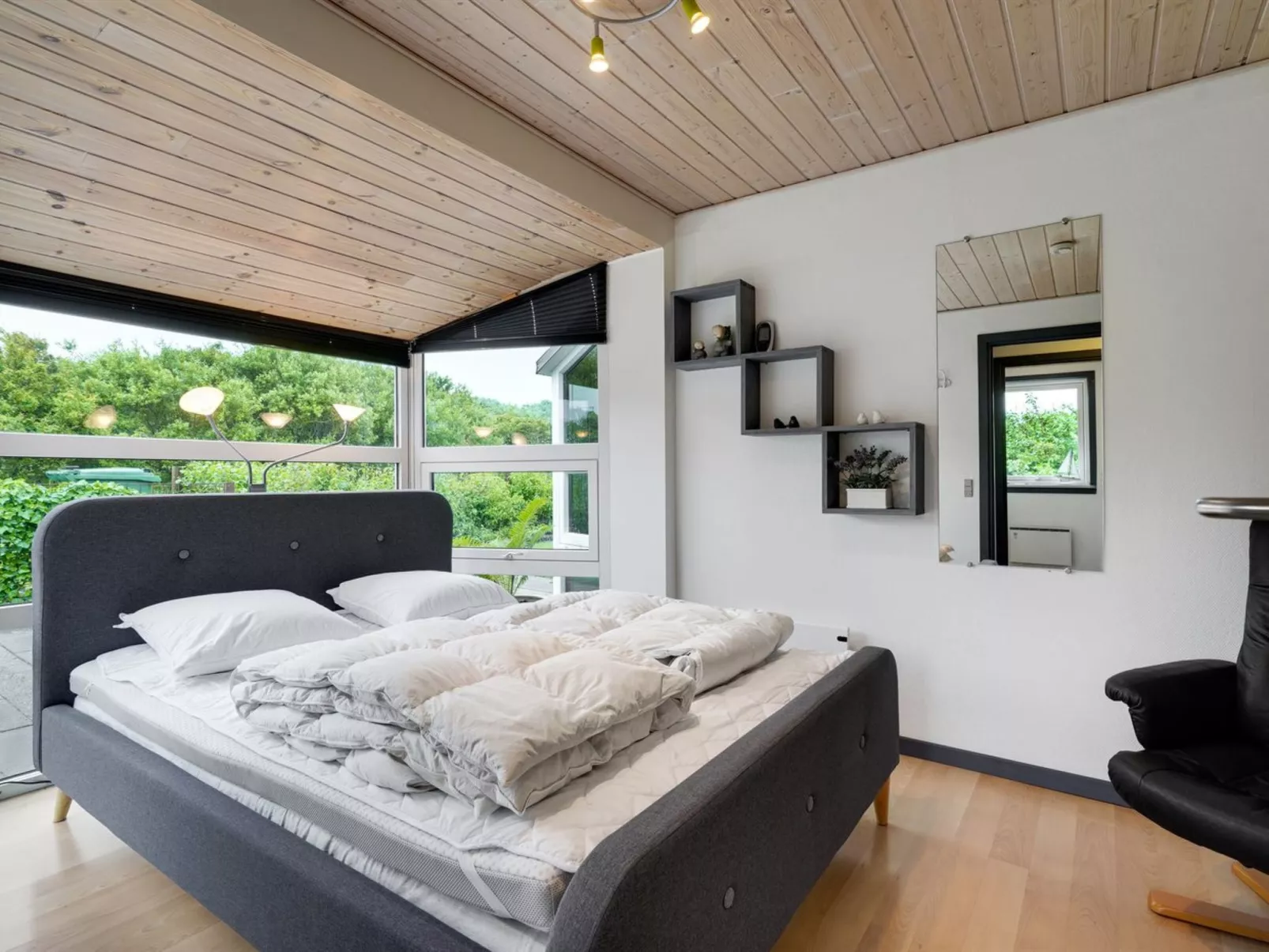 "Ørger" - 400m to the fjord-Dedans