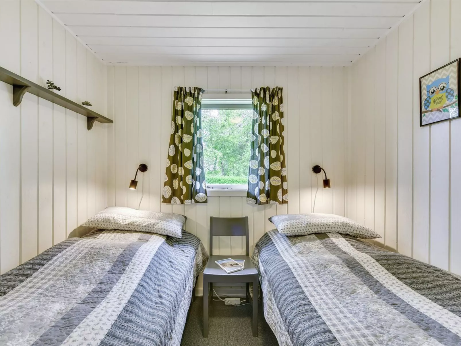 "Elizabeth" - 400m to the fjord-Inside