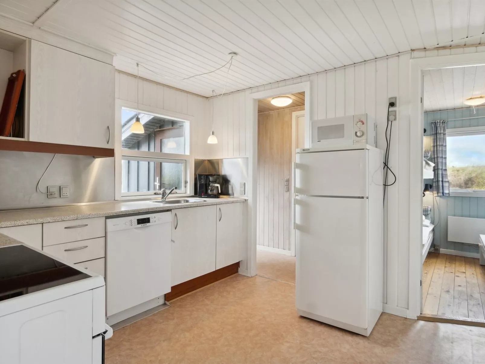 "Aghe" - 250m from the sea-Drinnen