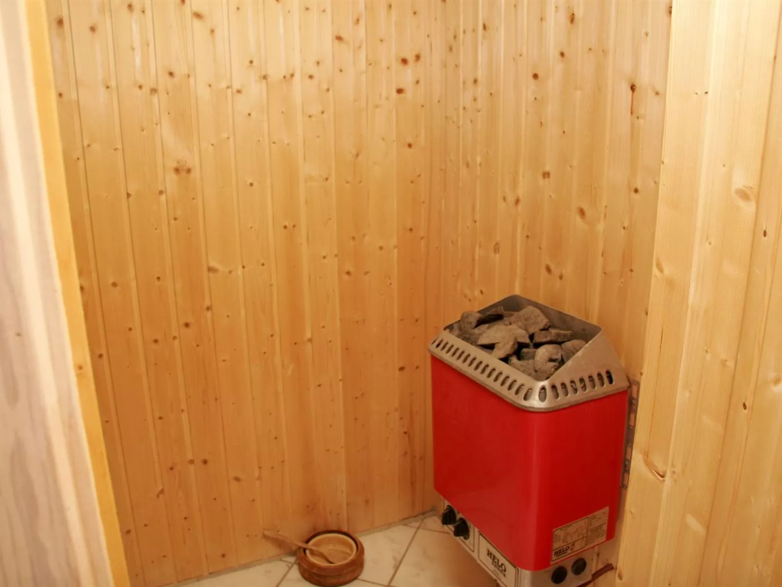 "Arita" - 250m from the sea-Inside