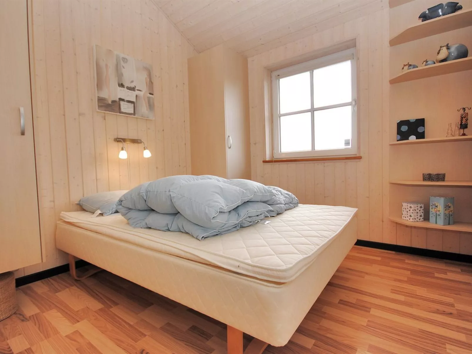 "Eberta" - 200m to the fjord-Dedans