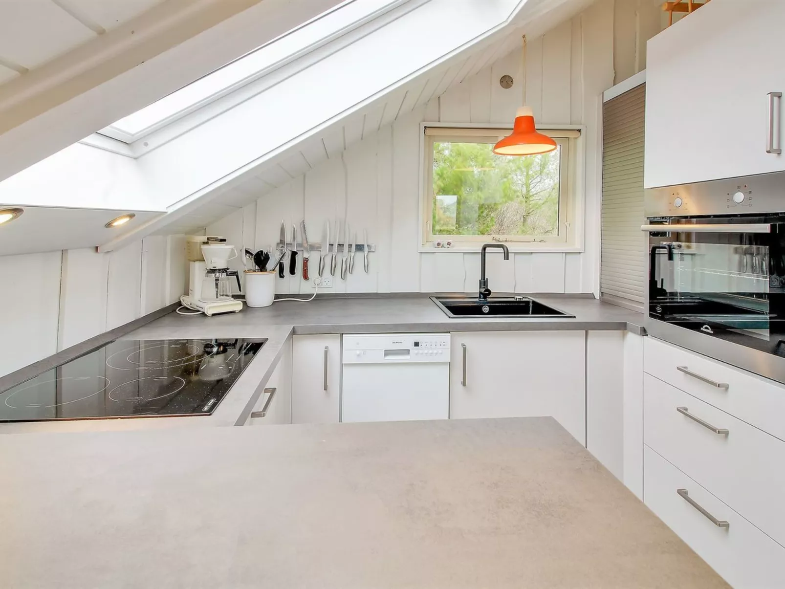 "Josie" - 200m from the sea-Drinnen