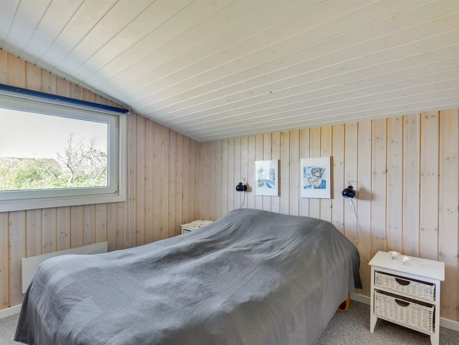 "Jess" -  from the sea-Inside