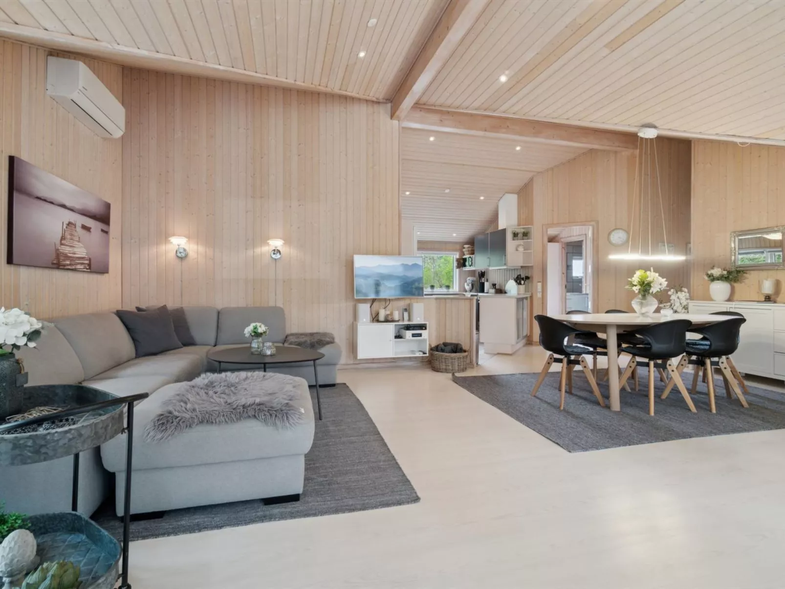 "Bergulv" - 75m from the sea-Dedans