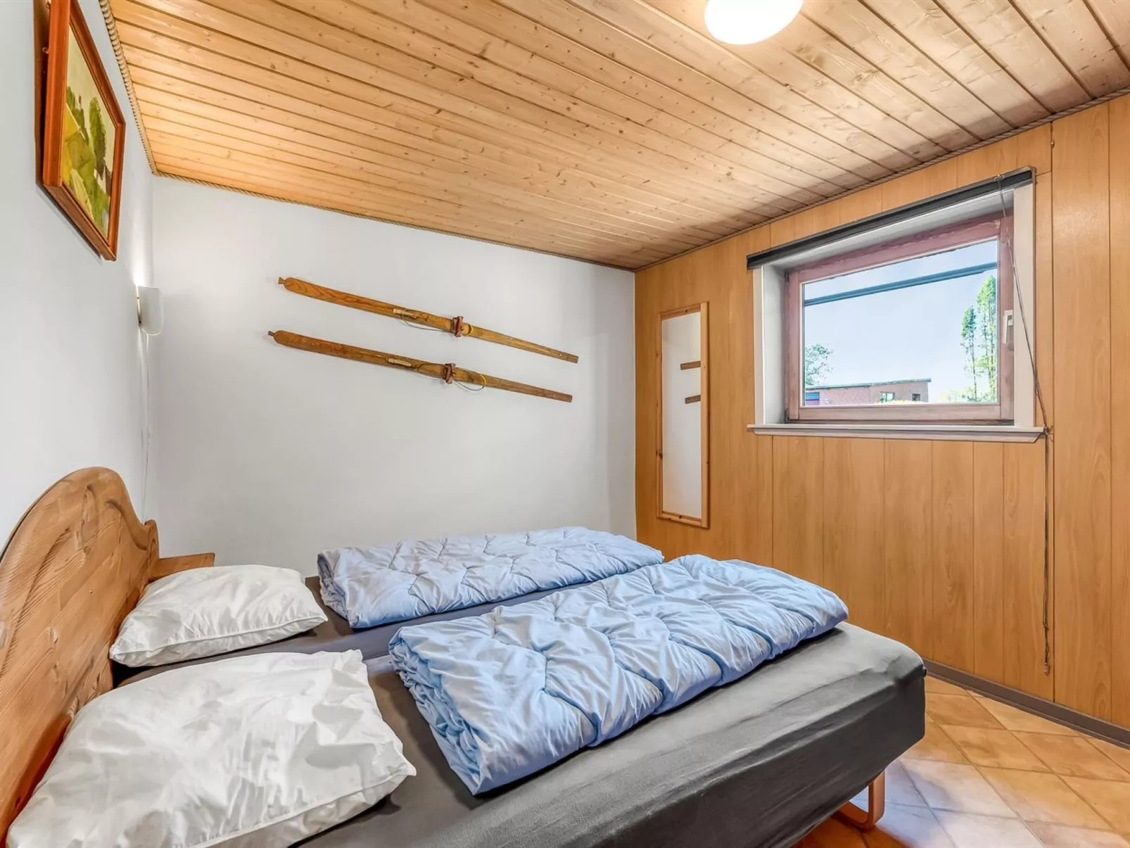 "Evina" - 17km to the fjord-Inside