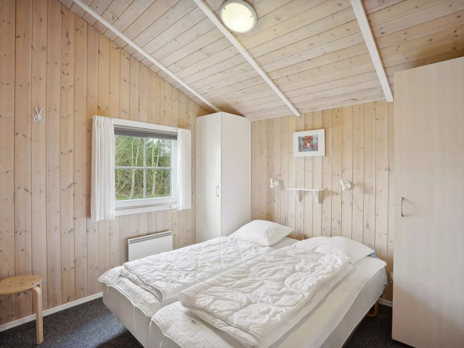 "Tinka" - 1.2km to the fjord-Inside