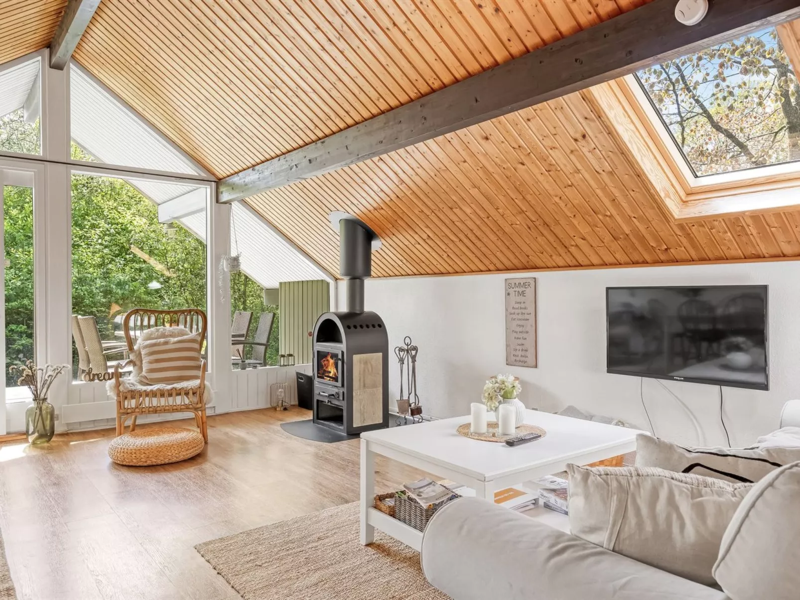 "Hilla" - 31km from the sea-Drinnen