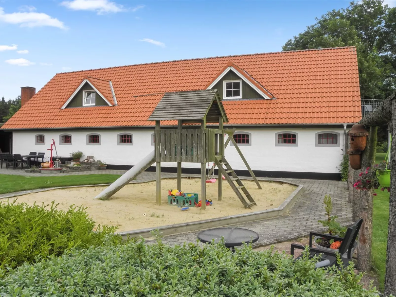 "Beatha" - 25km to the fjord-Outside