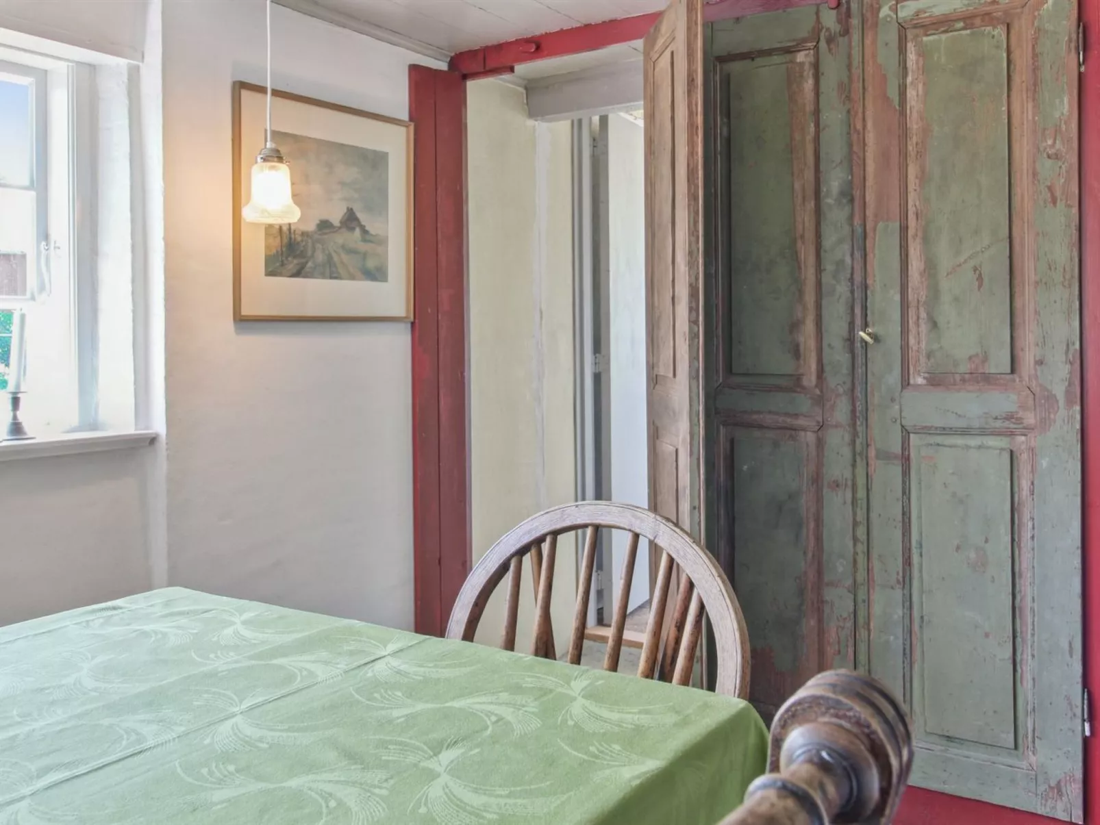 "Saarah" - 25km from the sea-Inside