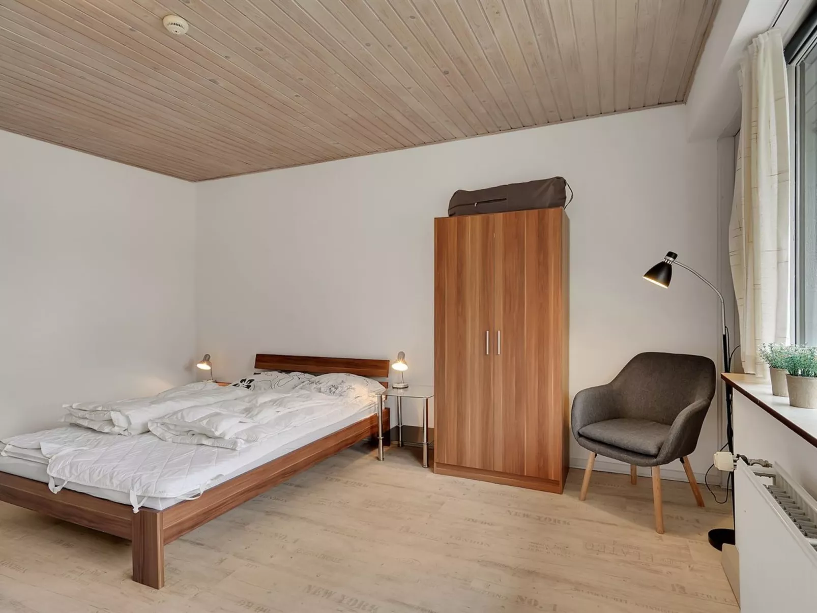 "Iida" - 20km from the sea-Dedans