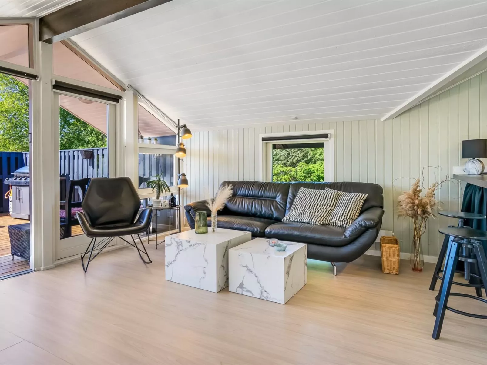 "Bryti" - 500m from the sea-Inside