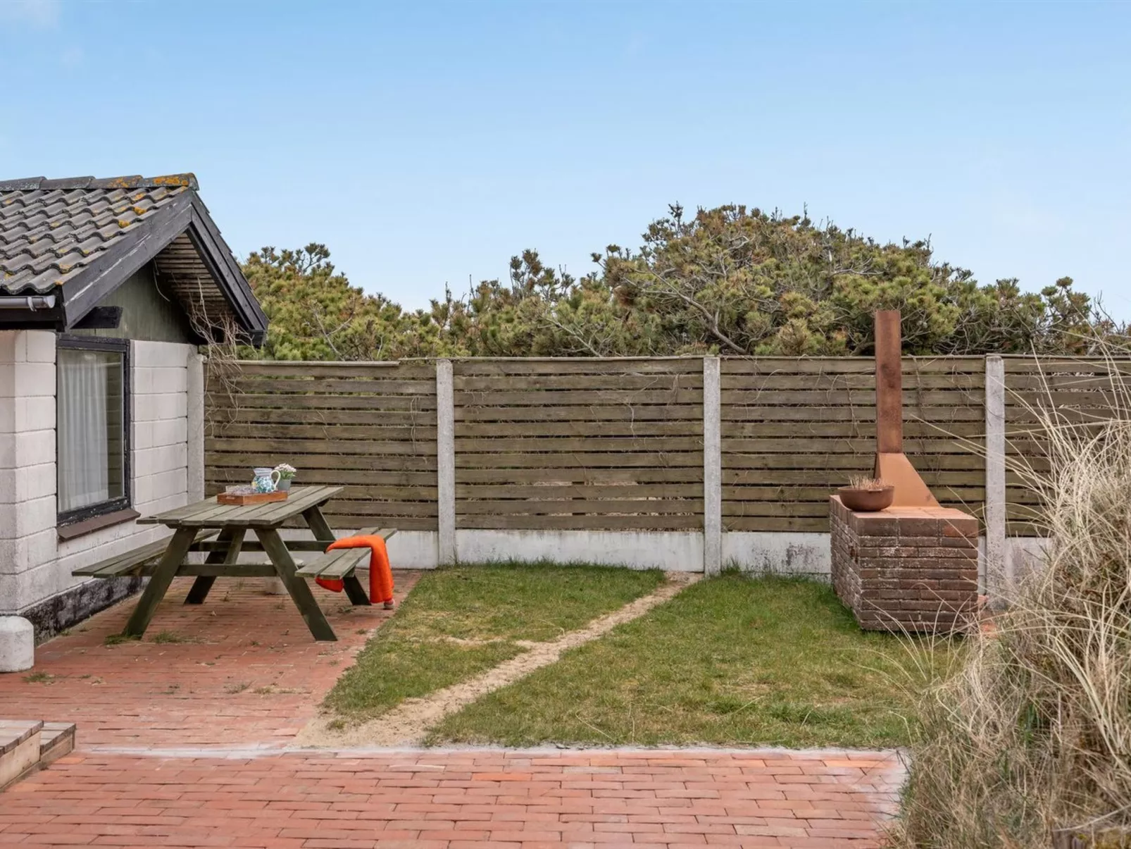 "Thorid" - 200m from the sea-Outside