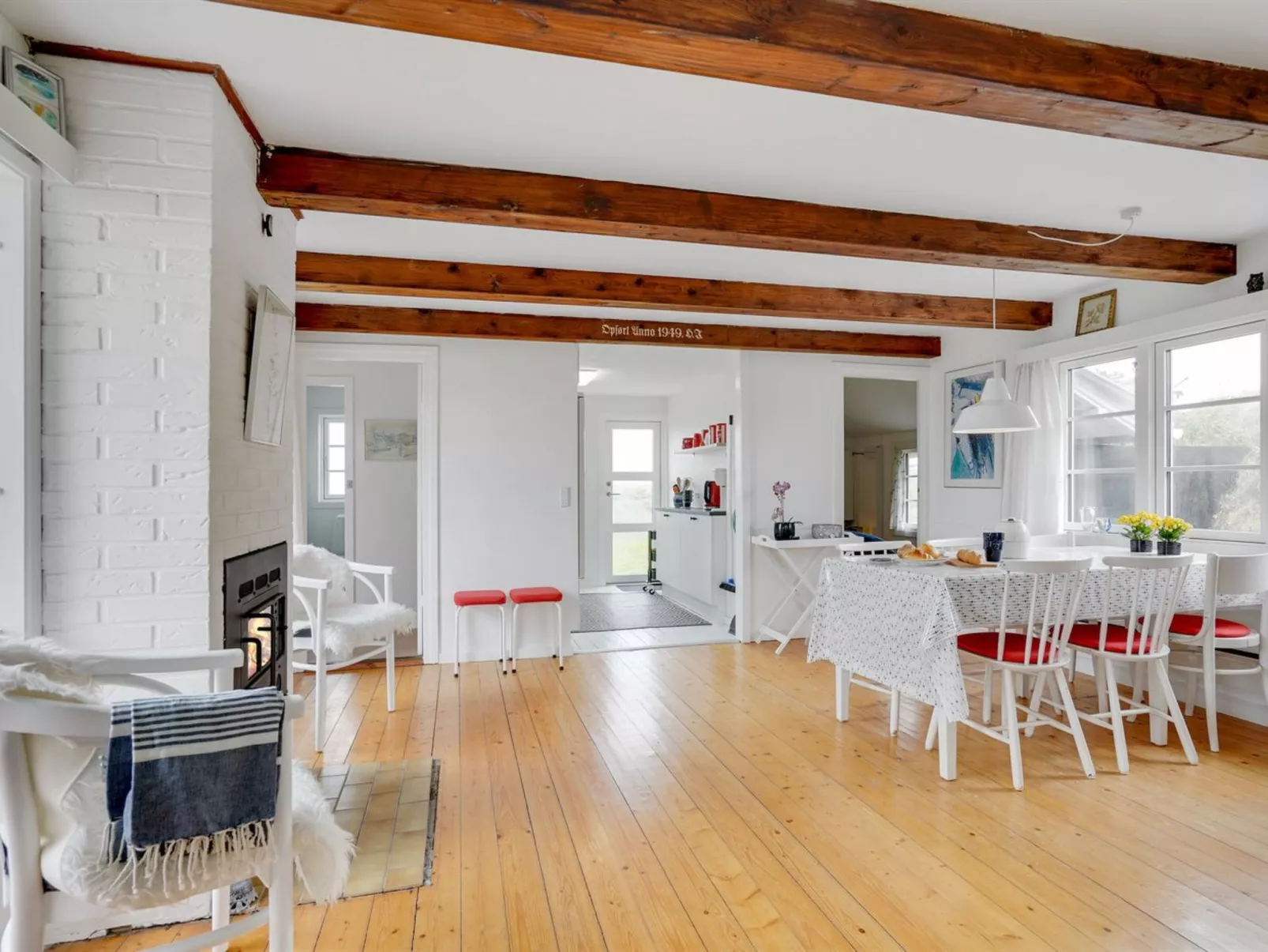 "Baldine" - 140m from the sea-Drinnen