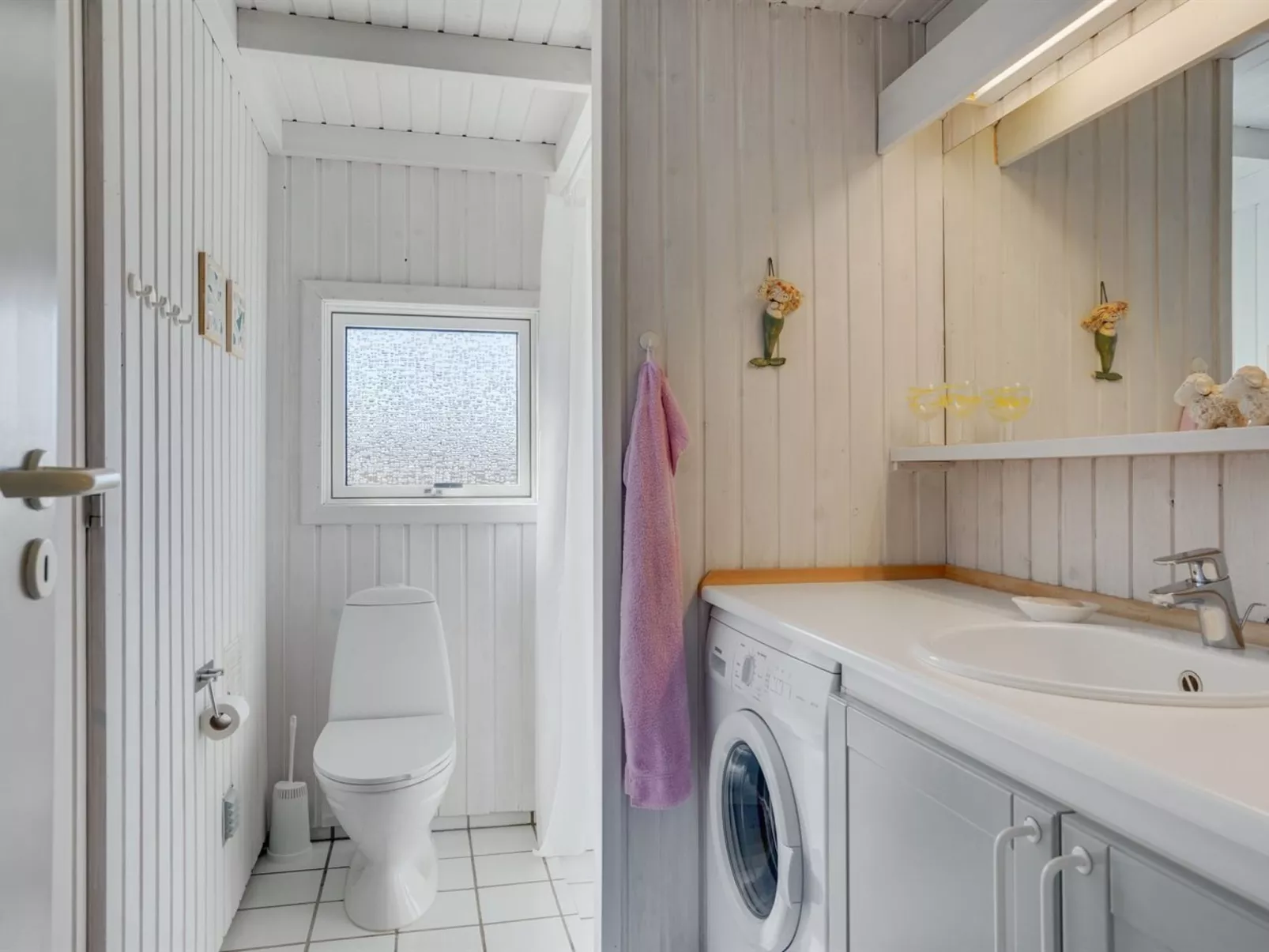 "Sigrid" - 400m from the sea-Inside