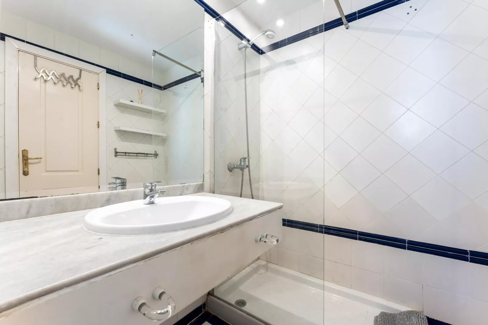 CT 239 - Romana Playa - First Beachline-Salle de bain