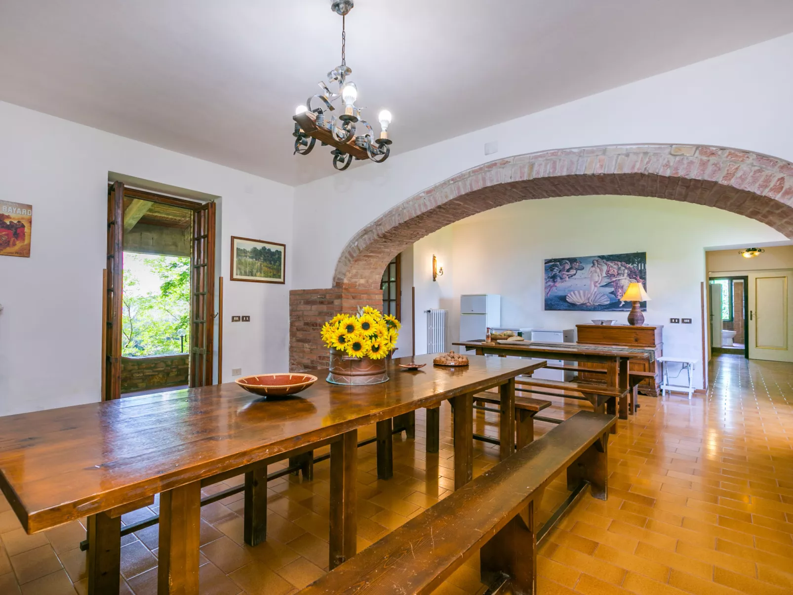 Poggio al Colle-Inside