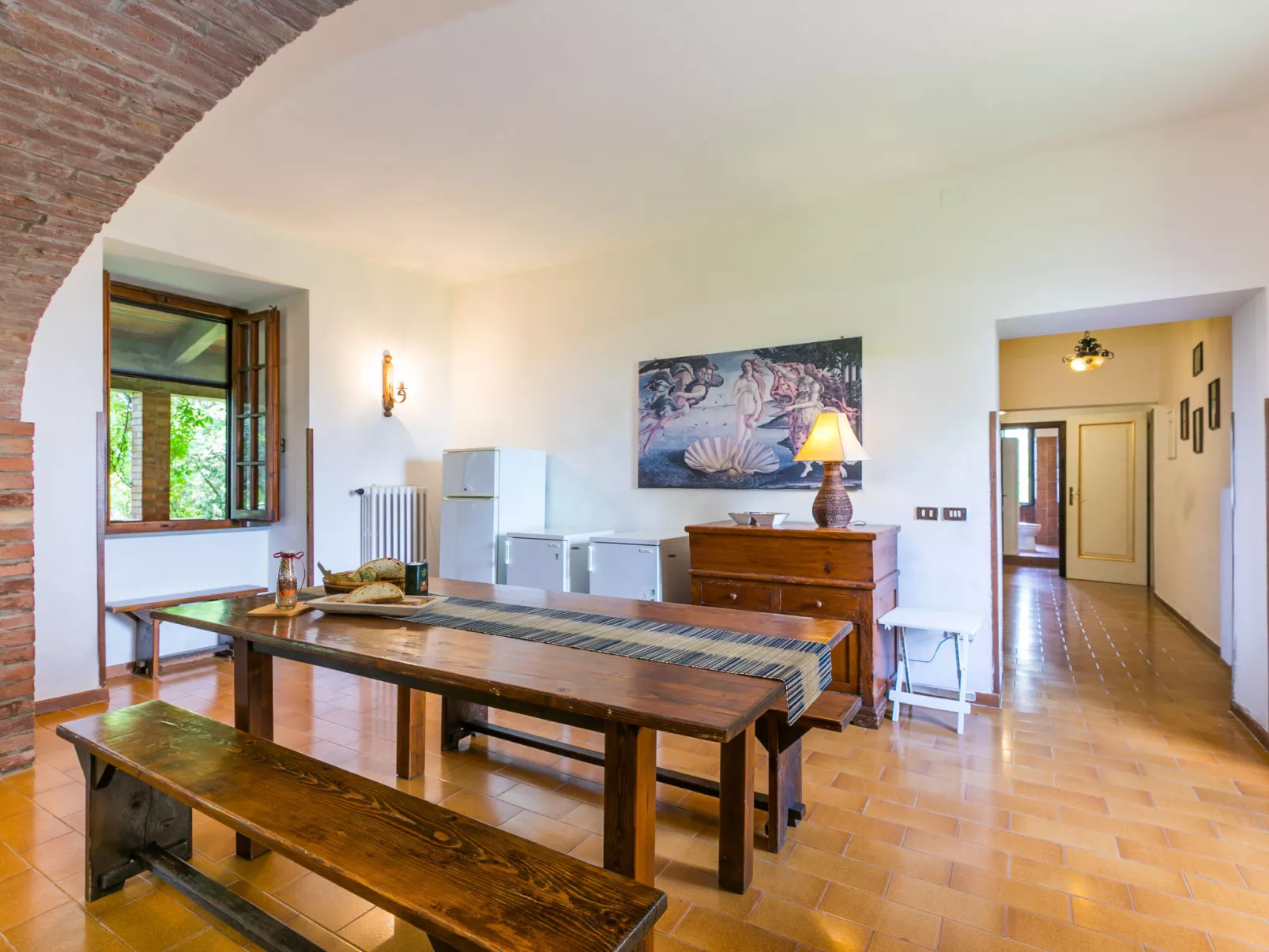 Poggio al Colle-Inside