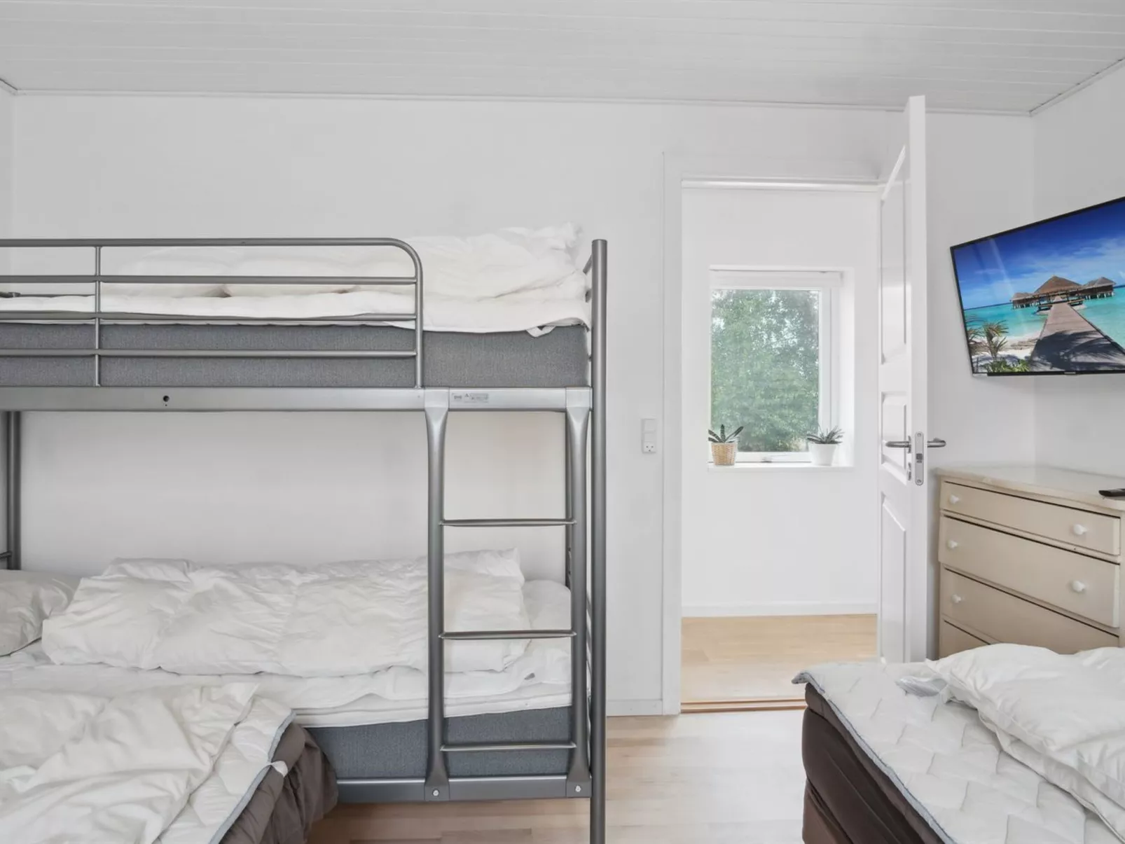 "Janna" - 75m from the sea-Dedans