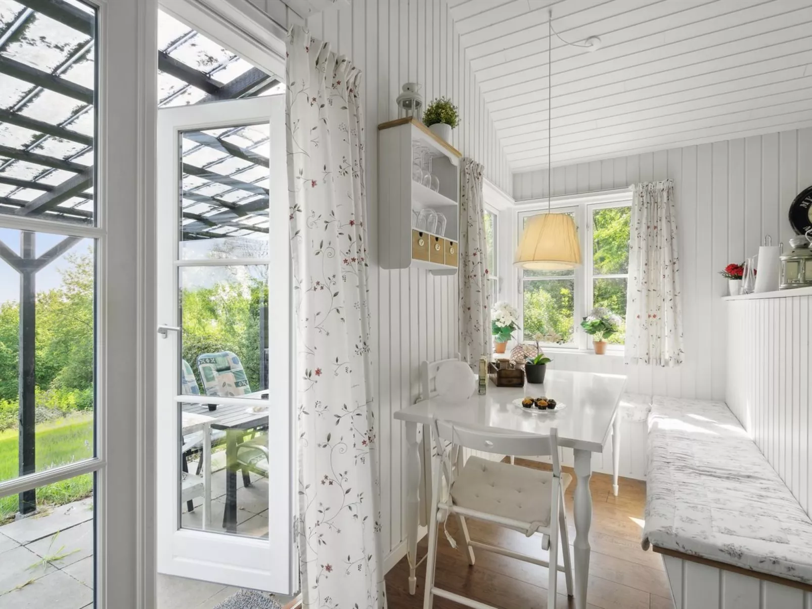 "Ginne" - 100m to the fjord-Dedans