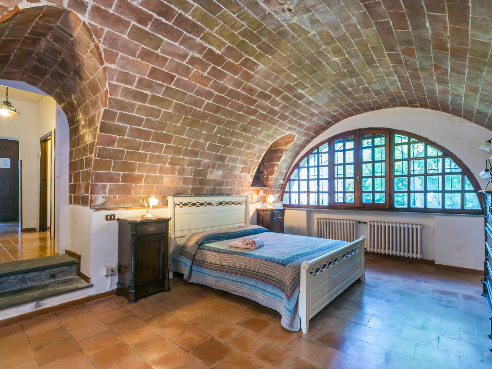 Poggio al Colle-Inside