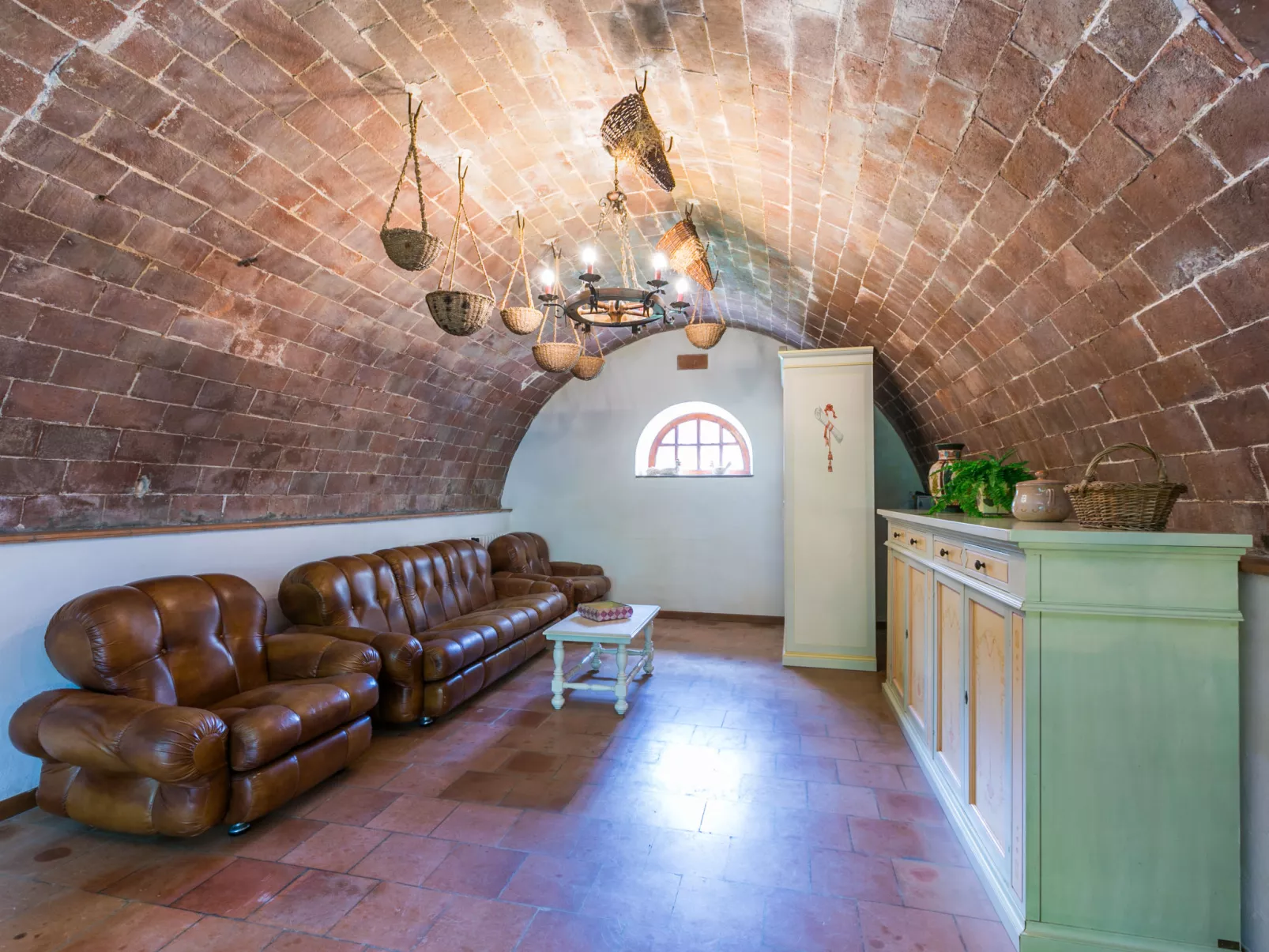 Poggio al Colle-Inside