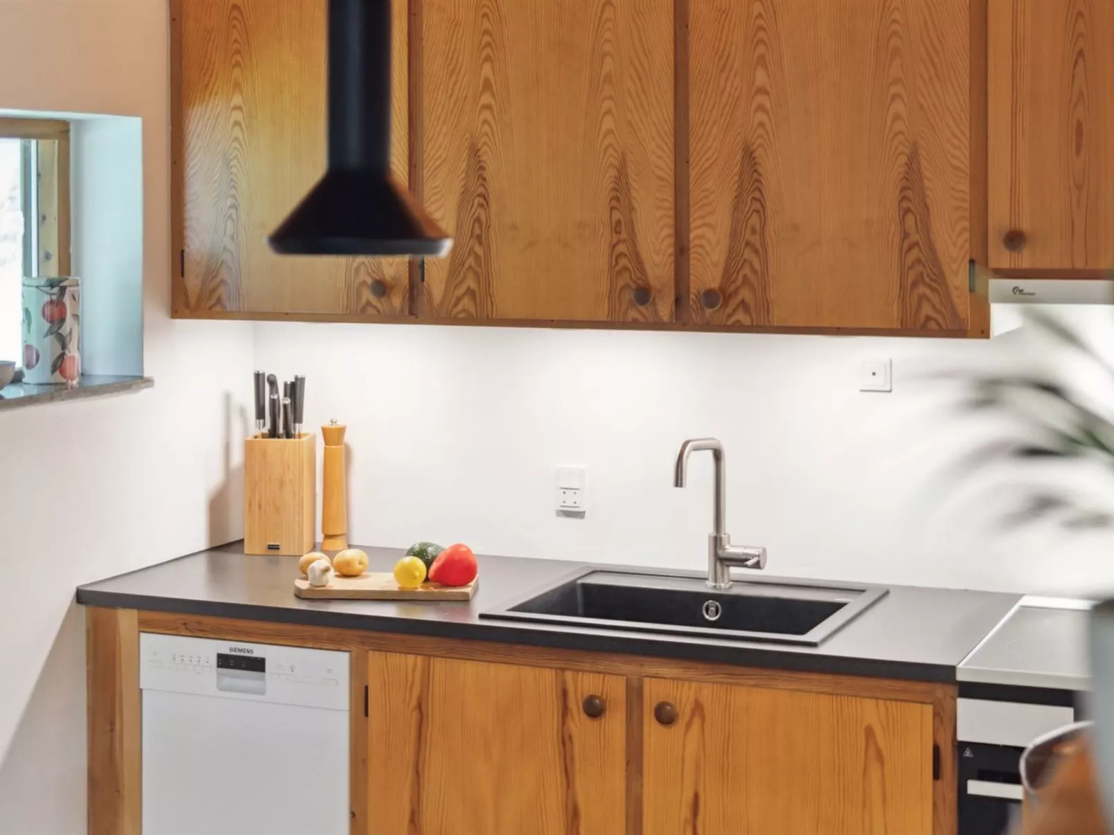 "Fulla" - 650m from the sea-Drinnen