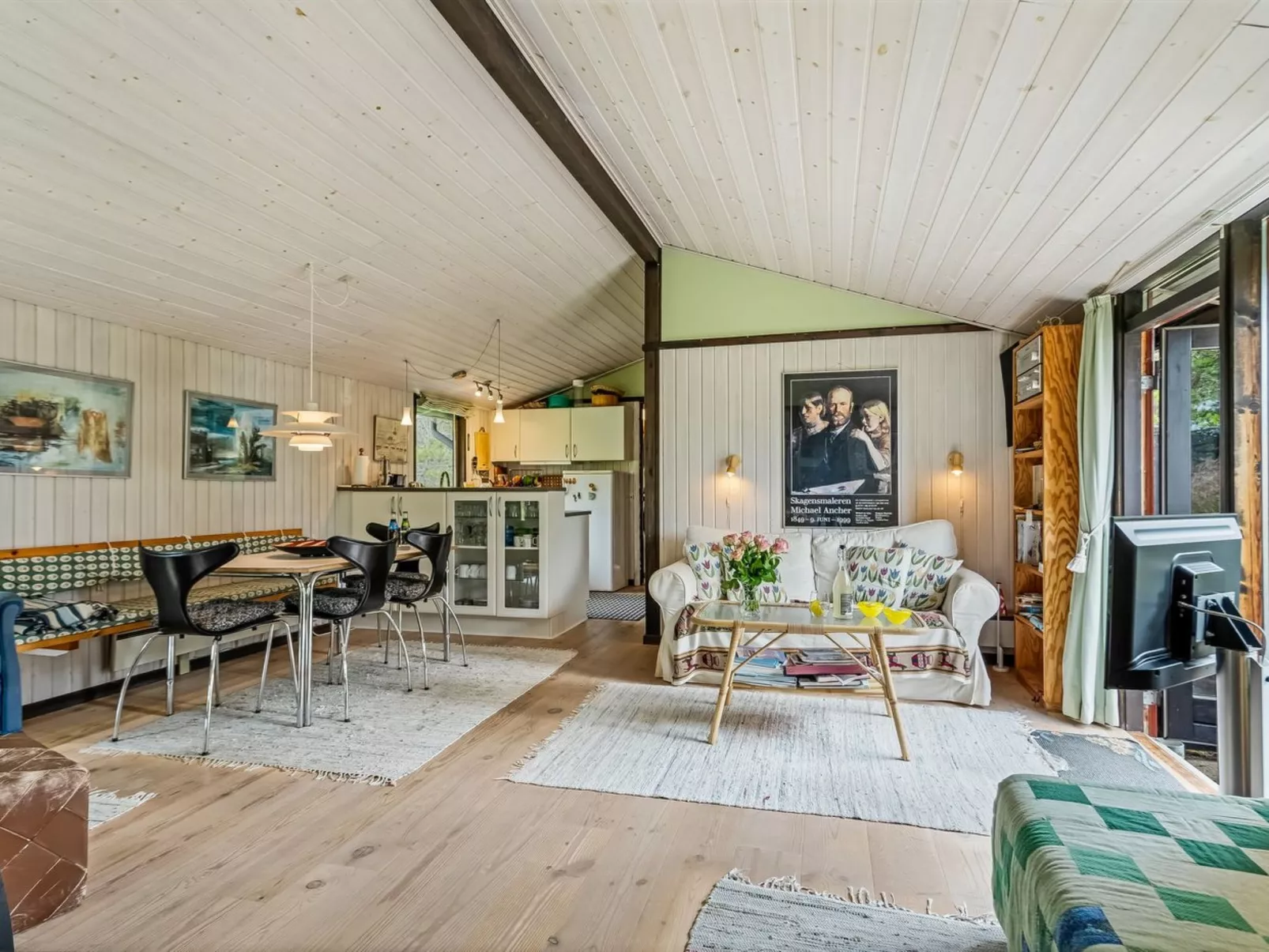 "Vemund" - 300m from the sea-Inside