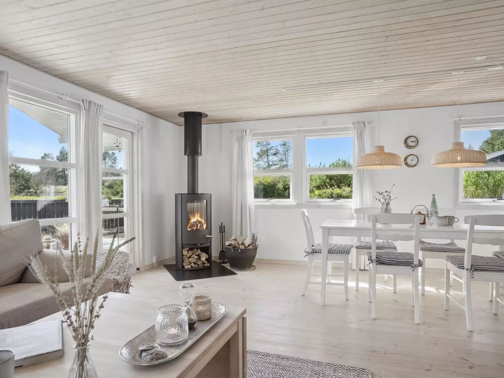 "Ofelia" - 2.5km from the sea-Inside