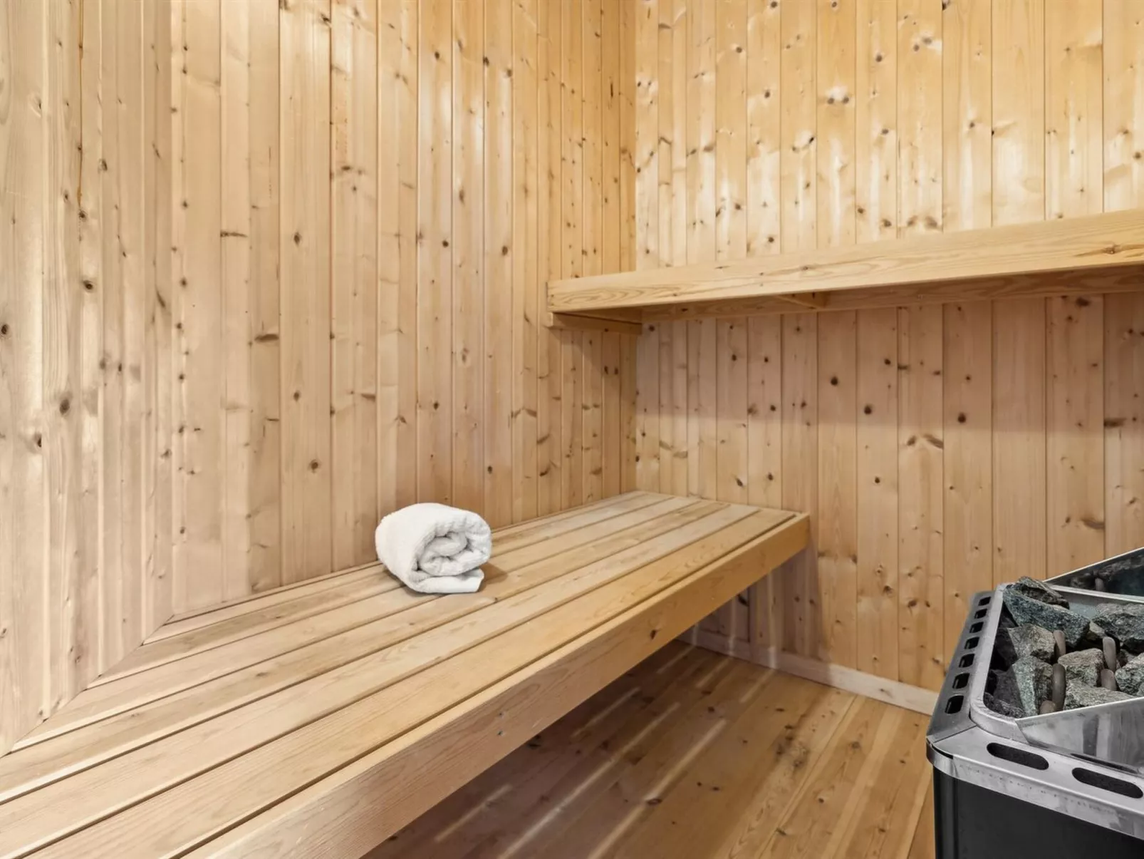 "Aarne" - 300m from the sea-Inside