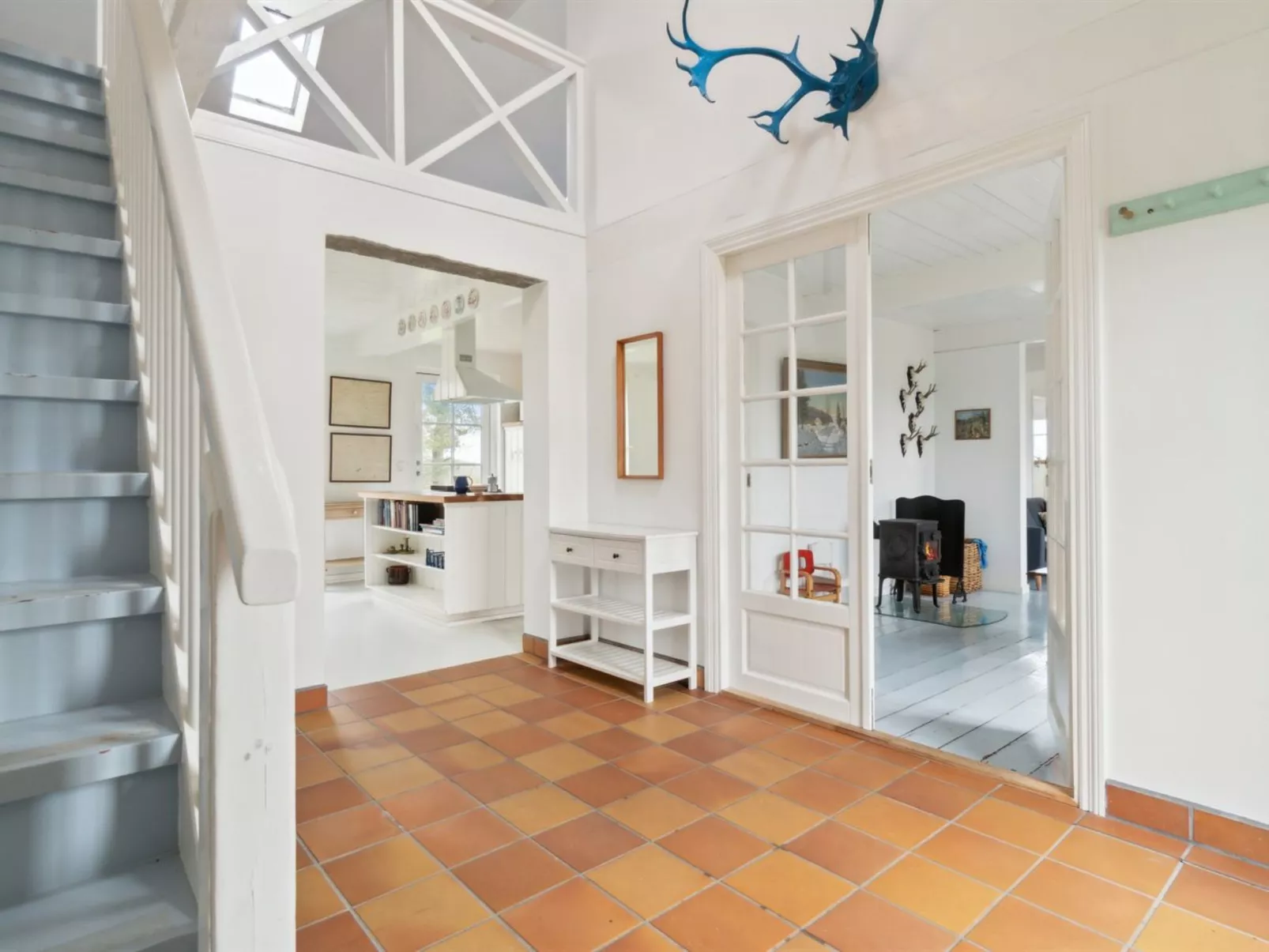 "Torbjörn" - 2.5km from the sea-Inside