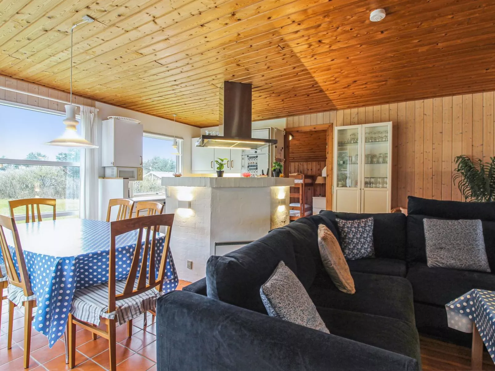 "Frellef" - 491m from the sea-Inside