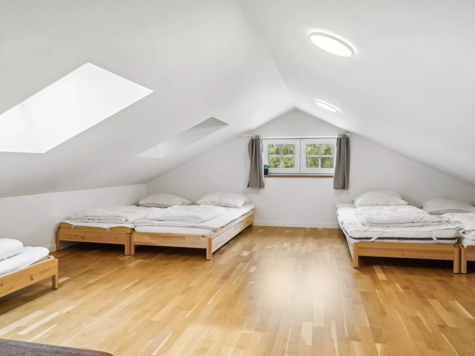 "Ronia" - 900m from the sea-Drinnen