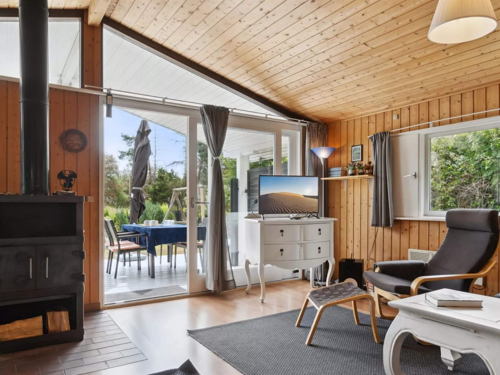 "Zoya" - 470m from the sea-Drinnen