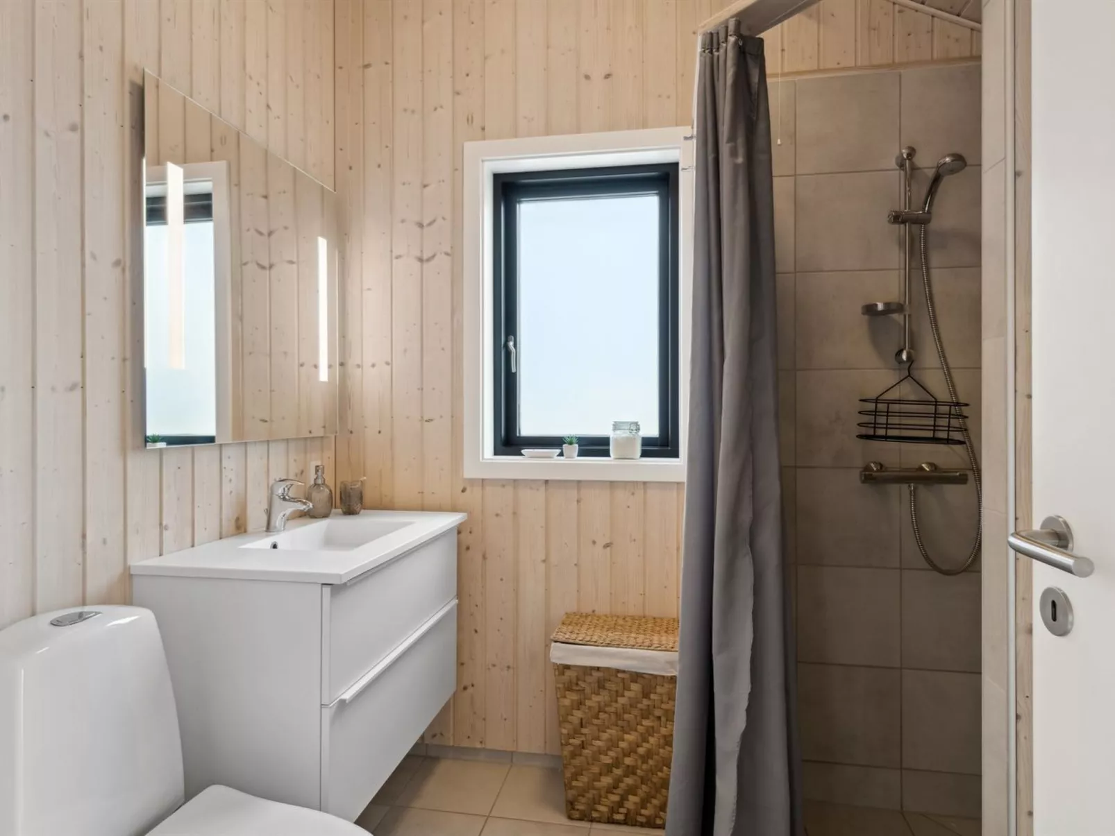 "Brothir" - 500m from the sea-Inside