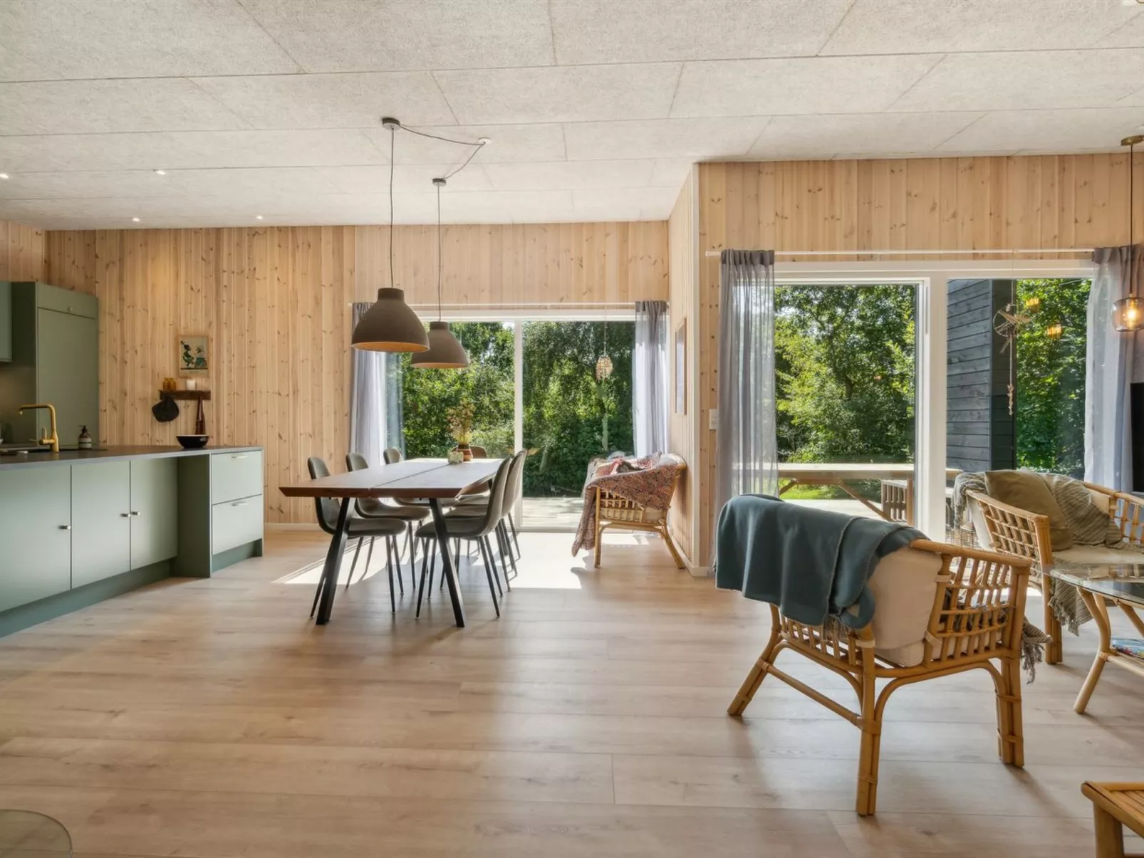 "Filip" - 1.2km from the sea-Inside