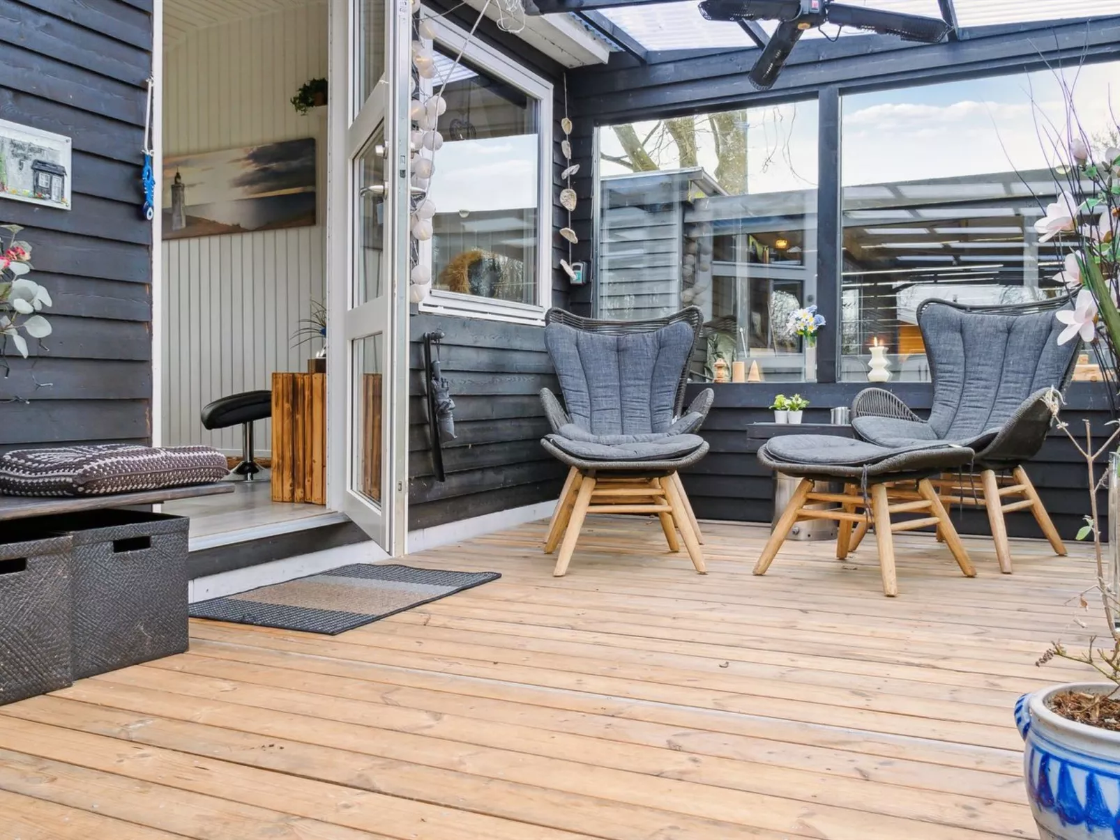 "Tjarven" - 300m from the sea-Outside