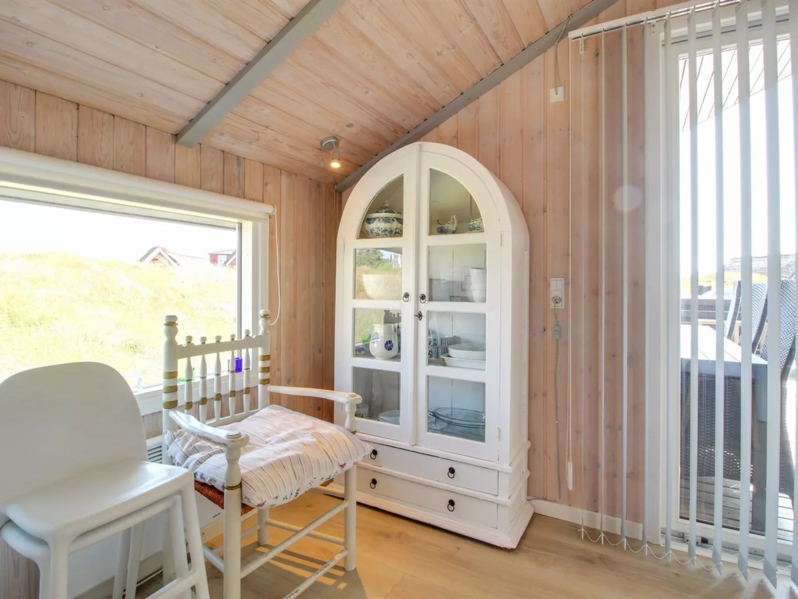 "Aska" - 400m from the sea-Dedans