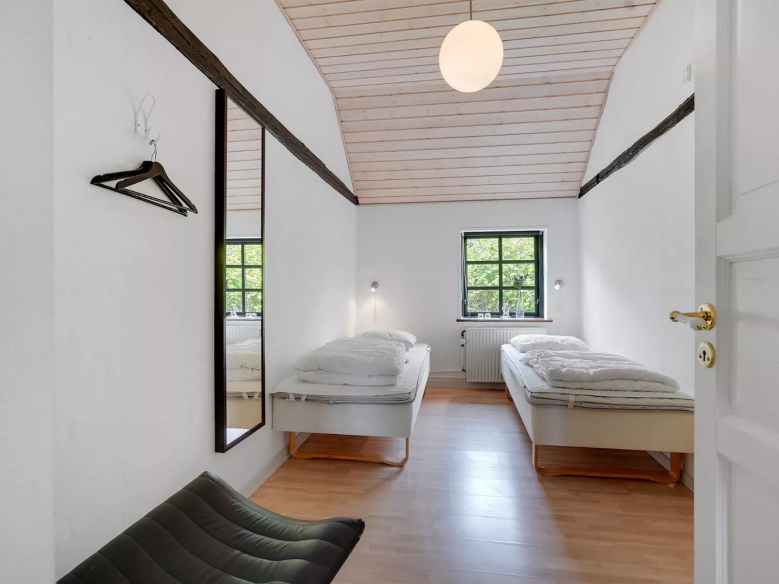 "Iben" - 2.3km from the sea-Inside